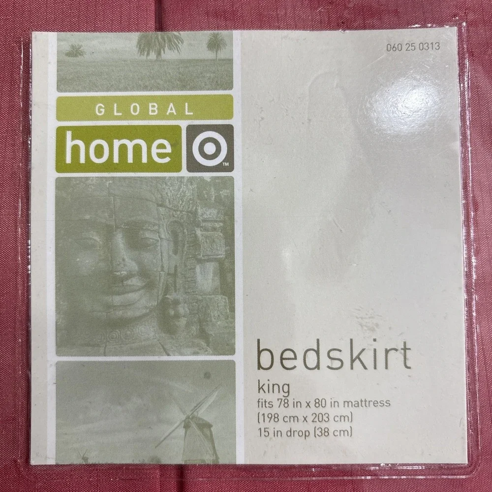 VTG‎ NWT 2005 Target Global Home Red Tailored Bedskirt 78